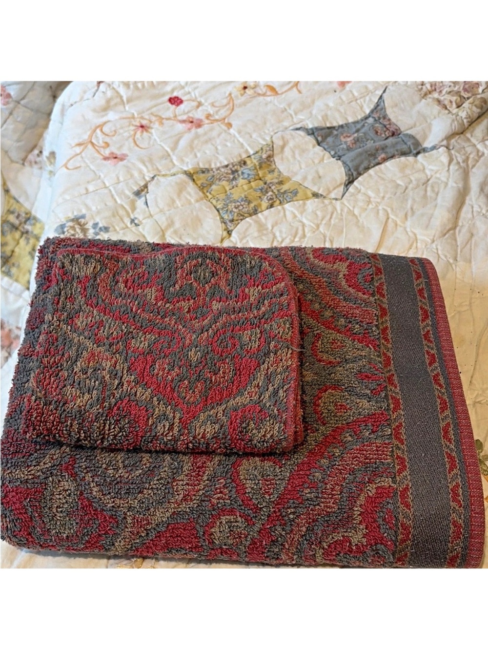 VTG Royal Comfort Fieldcrest Paisley Cotton Towel Set, Bath & Hand, 2pc Textured